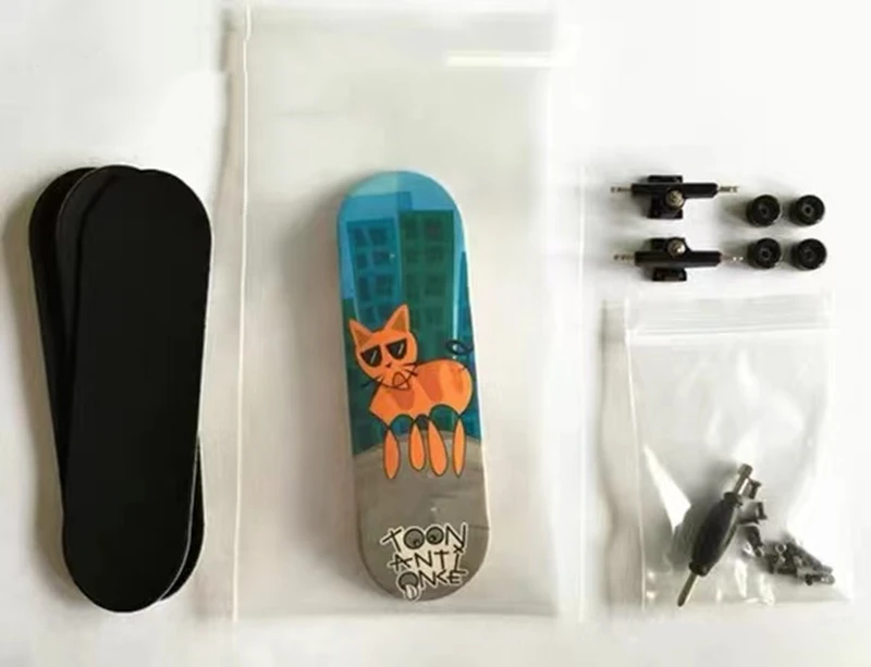 

New Style Wood Professional Fingerboard Toys Mini Finger Skateboard PU Non-slip Frosted Mat Finger Maple Skateboard Toy for Chil