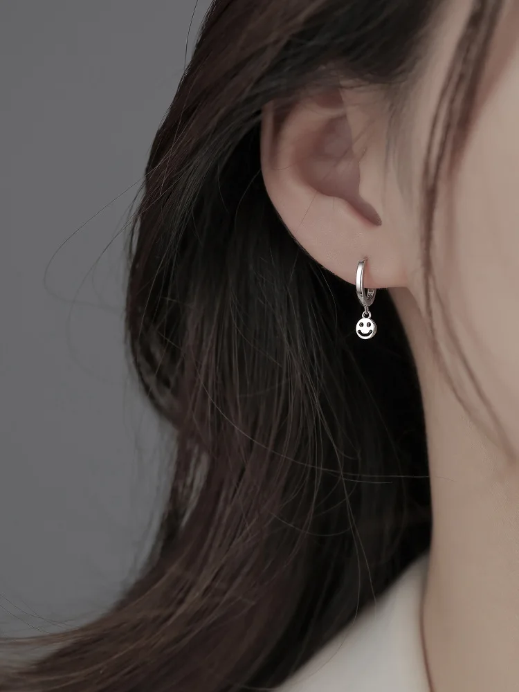 

Серьги-гвоздики женские из серебра 925 пробы в стиле ретро