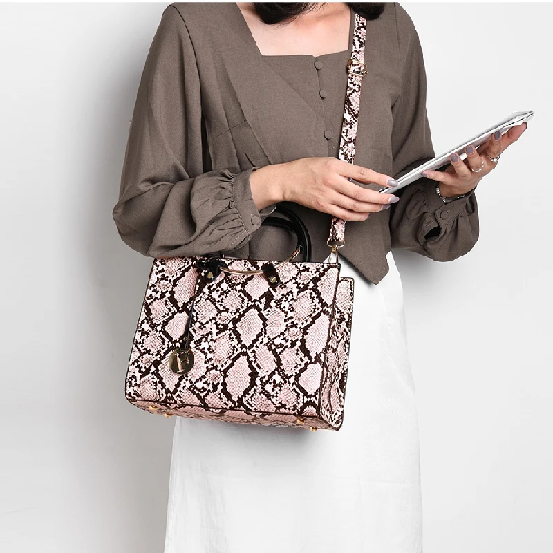 Новинка 2019 женские сумки через плечо из змеиной кожи дизайнерская сумка