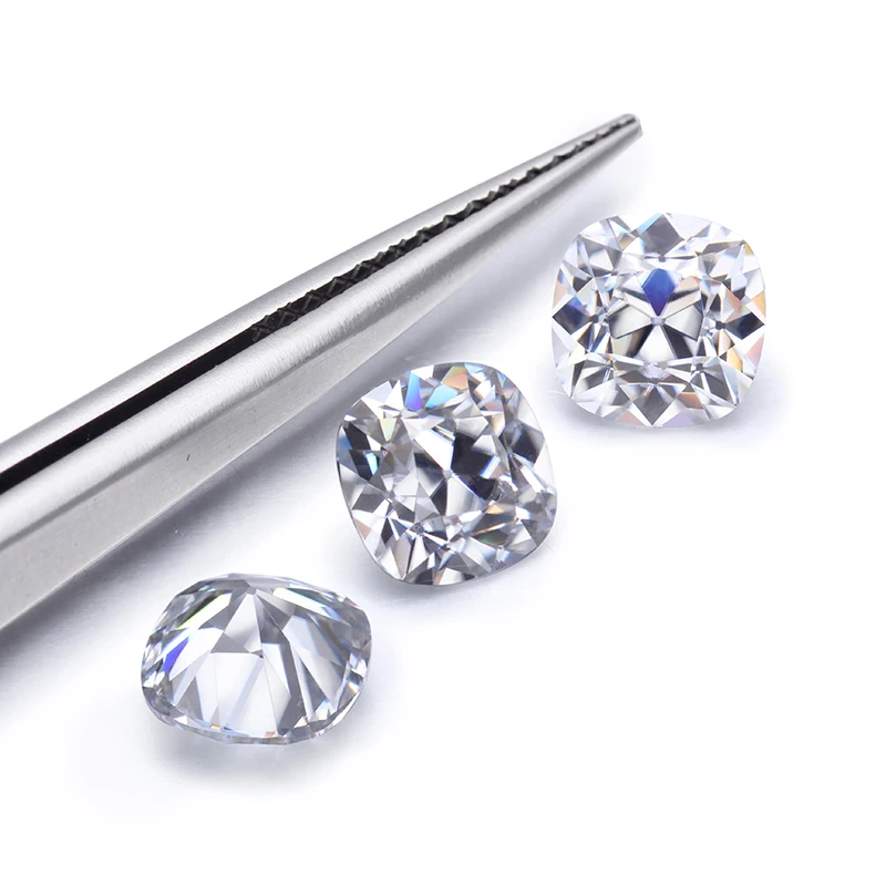 Форма подушки Старый шахтный вырез 3x3 мм-12x12 мм DEF Белый цвет VVS Муассаниты