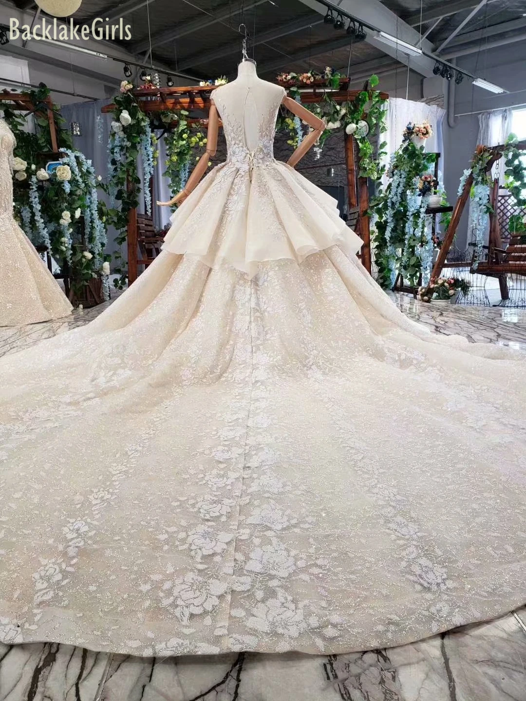 Свадебное платье с кружевом цвета шампанского и кристаллами размера плюс 2019 |