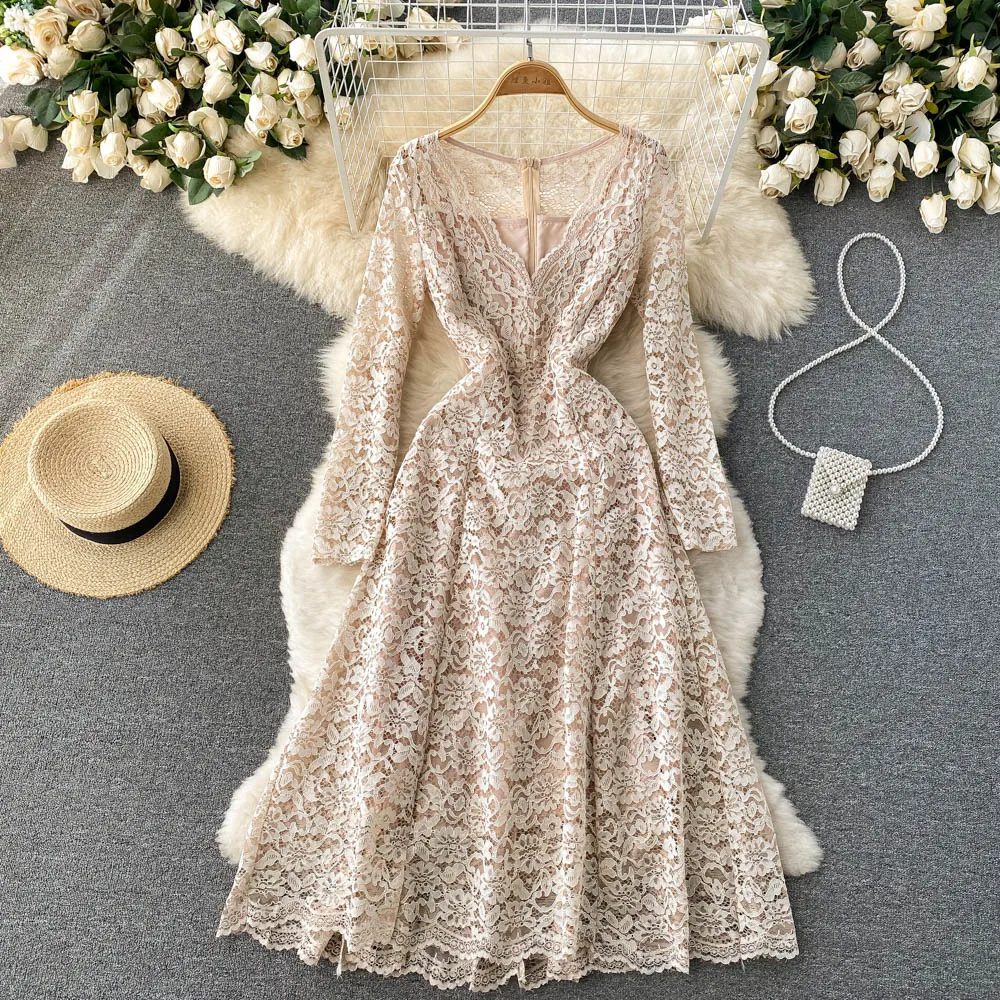 

Temperament Goddess Fan V-neck Gentle Wind Lace Dress Waist Is Thin, High-end Ladies Wear Long-sleeved A-line Dress