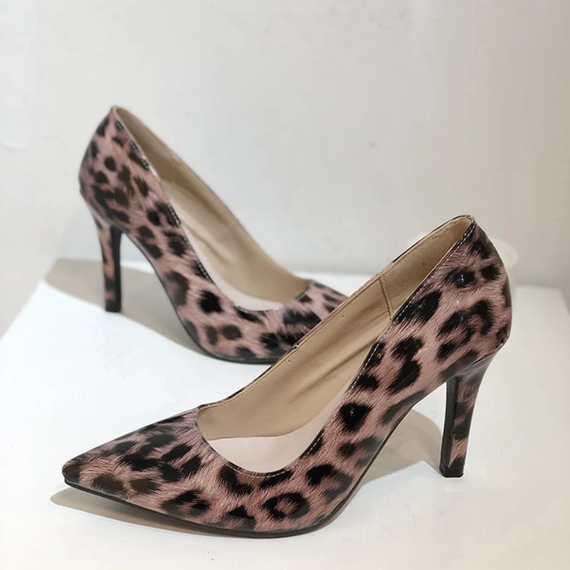 Пикантные женские ботинки с леопардовым принтом туфли лодочки на высоком тонком