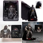 Экшн-фигурка Брюса Уэйна из армированной доспехи, Джокер