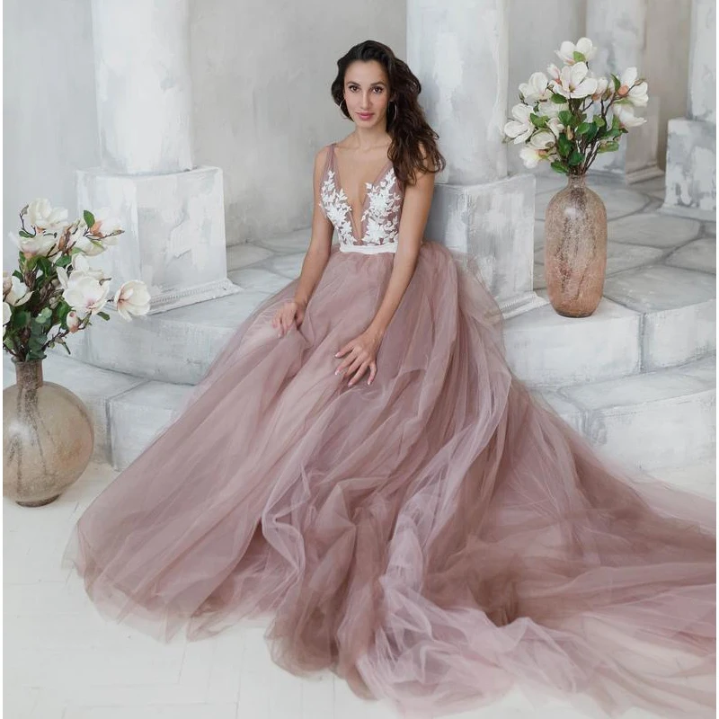 

Elegant Prom Dresses 2021 Deep V-Neck Sleeveless Backless Applique Tulle Ball Gown Floor Length Women Evening Party Gowns
