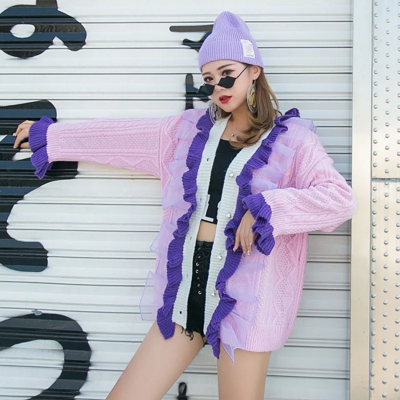 Женский вязаный свитер QING MO розовый с расклешенными рукавами и оборками осень 2019|