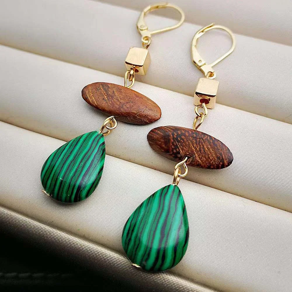 

Fashion Charm Fox Eyes Emerald Bead Hollow Coconut Leaves Shape Women Jewelry Gemstone Party Gift 18K Gold Studs Earrings