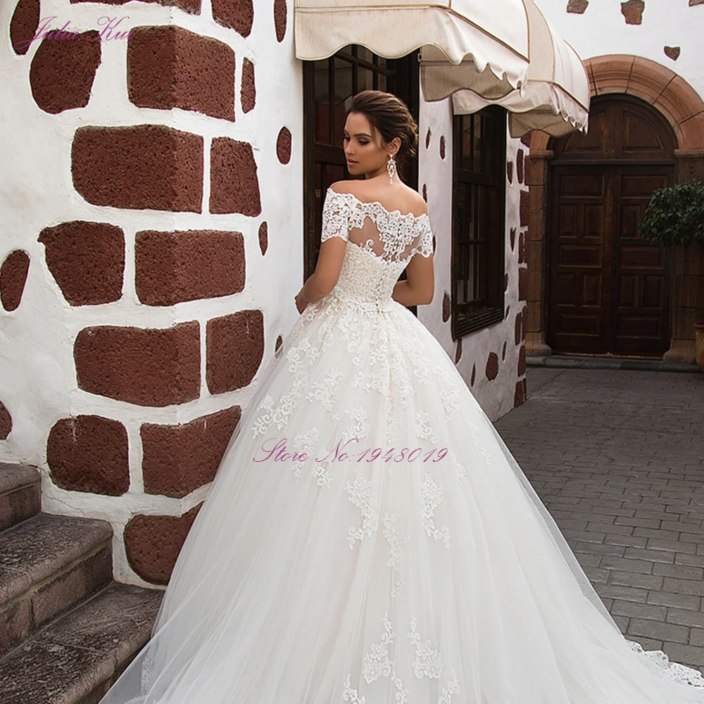 Роскошное ТРАПЕЦИЕВИДНОЕ свадебное платье с элегантным съемным жакетом и