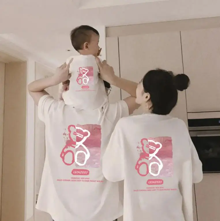 

2021 Popular Letter Bear Summer Family Matching Clothes Look Mother Dad Daughter Son Mommy and Me Mom Tee Shirts Family Outfits