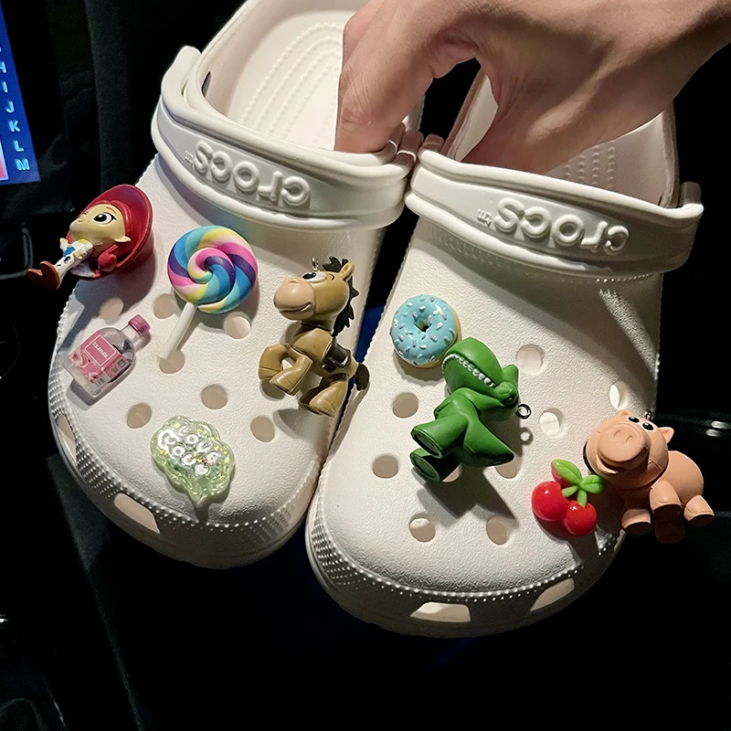 

High Quality Cartoon Croc Charms Designer For Women Girl Clog Sandals Shoe Decoration Kawaii Girl Croc Jibz Kids Gift
