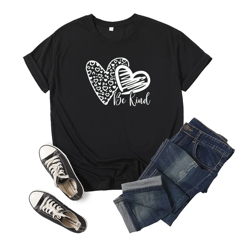 

Женская футболка с коротким рукавом и круглым вырезом, свободного покроя