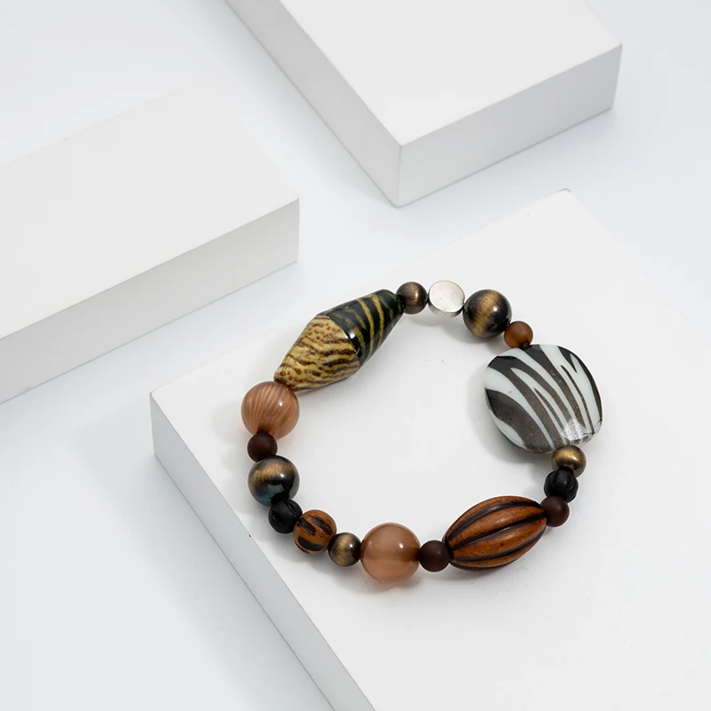 

Jaeeyin 2021 New Trendy Bohemian Elastic String Resin Beaded Wood Ethnic Accessory Vintage Adjustable Bracelet Jewelry Set Gifts