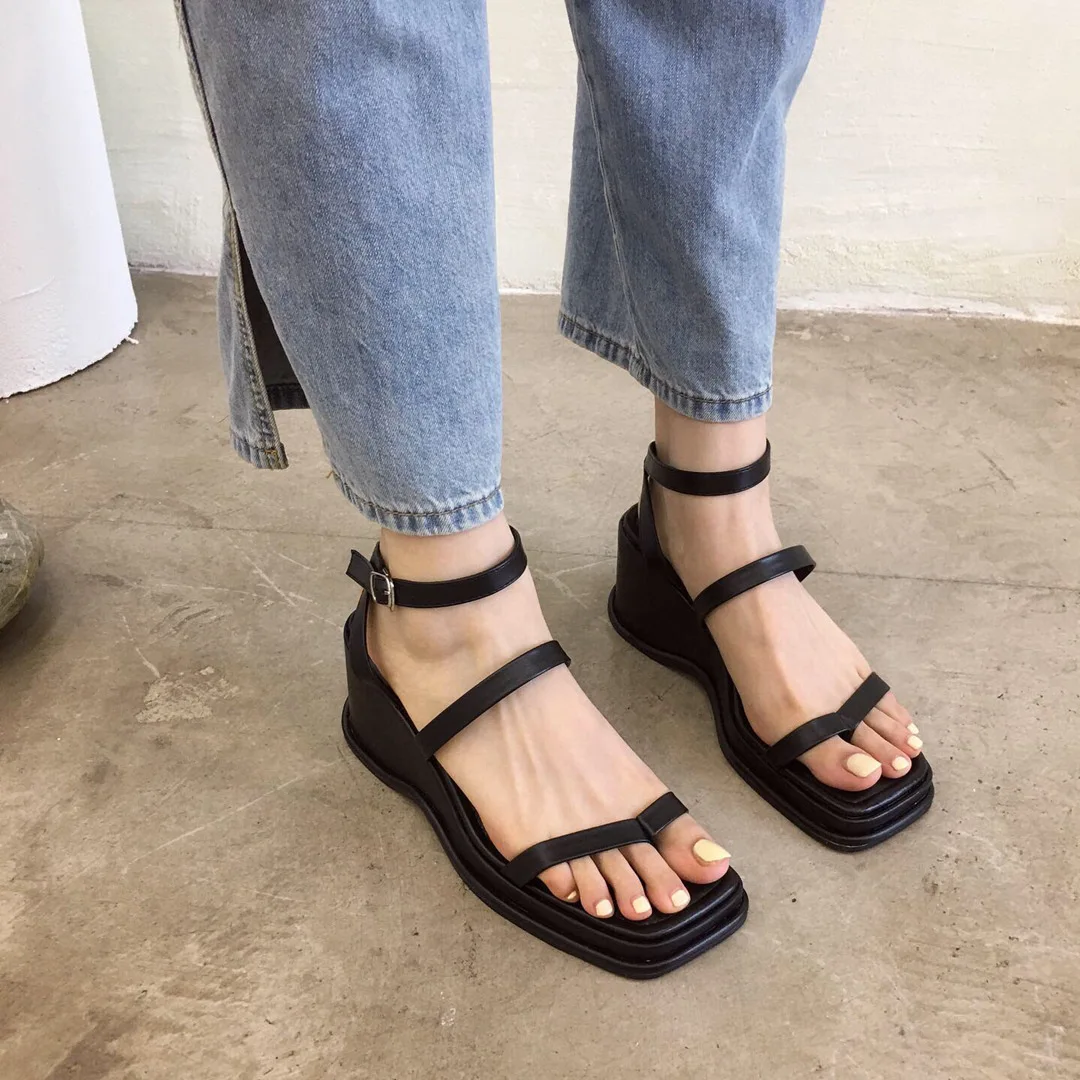 

Casual Women Platform Sandals Fashion Narrow Band Clip Toe Ankle Buckle Strap Wedge Heels Open Toe Ladies Dress Shoes