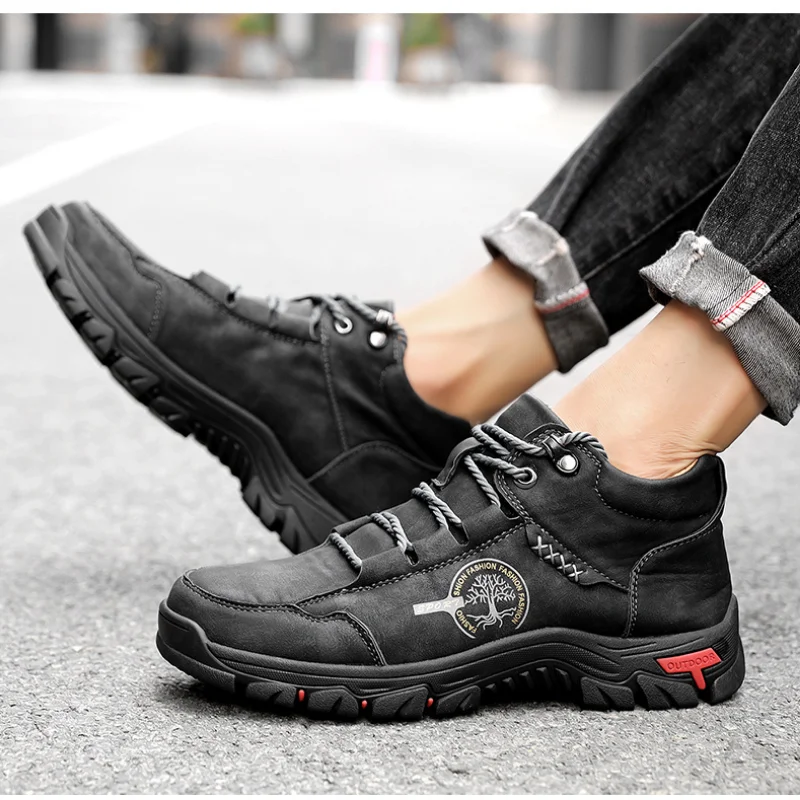 

Men's and Women's Non-slip Shoes Men and Women Hand Sewing Casual Ankle Boots Breathable Soft-soled Loafers Winter Flat Boots