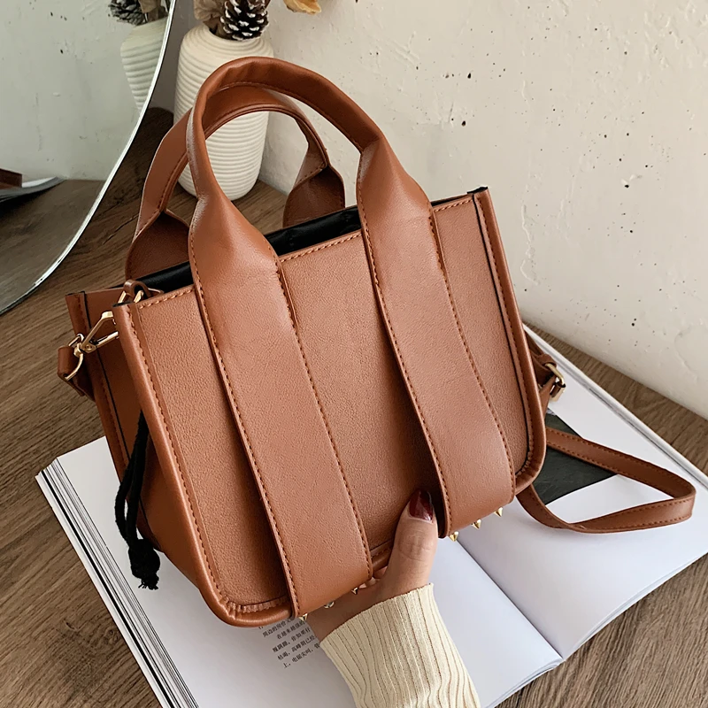 Retro ladies brand messenger bag PU leather shoulder bag new lady designer business handbag trend one shoulder messenger bag