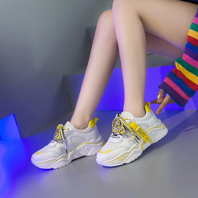 white-yellow Размеры 35-43; женские кроссовки; сезон лето-осень; женская обувь; модные кружевные мягкие кроссовки; Femme Dad; дышащие сетчатые кроссовки на платформе; B1372 - Цвет: white-yellow