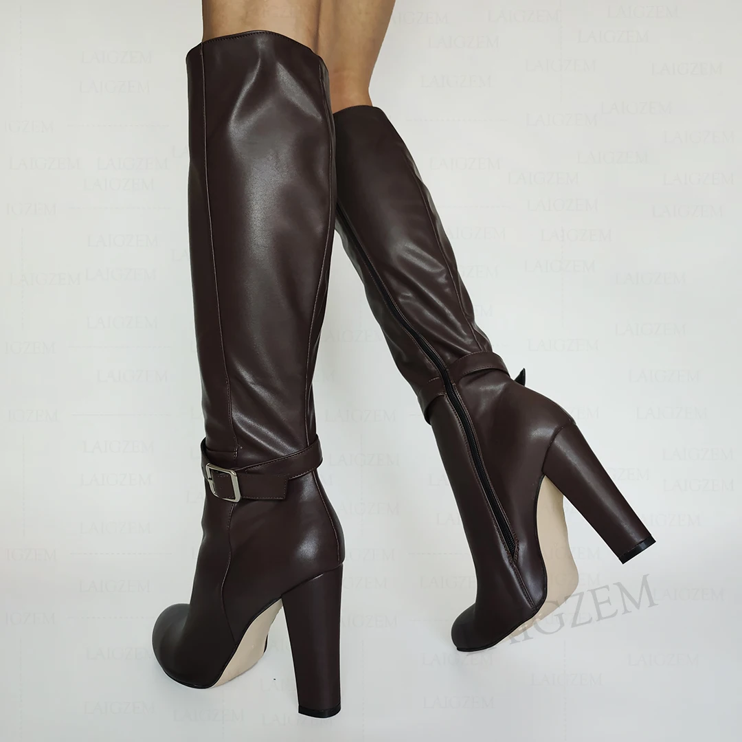 

Женские сапоги до колена BERZIMER, на молнии сбоку, ручной работы, с пряжкой, большие размеры 44, 45, 52, ботинки на толстом каблуке