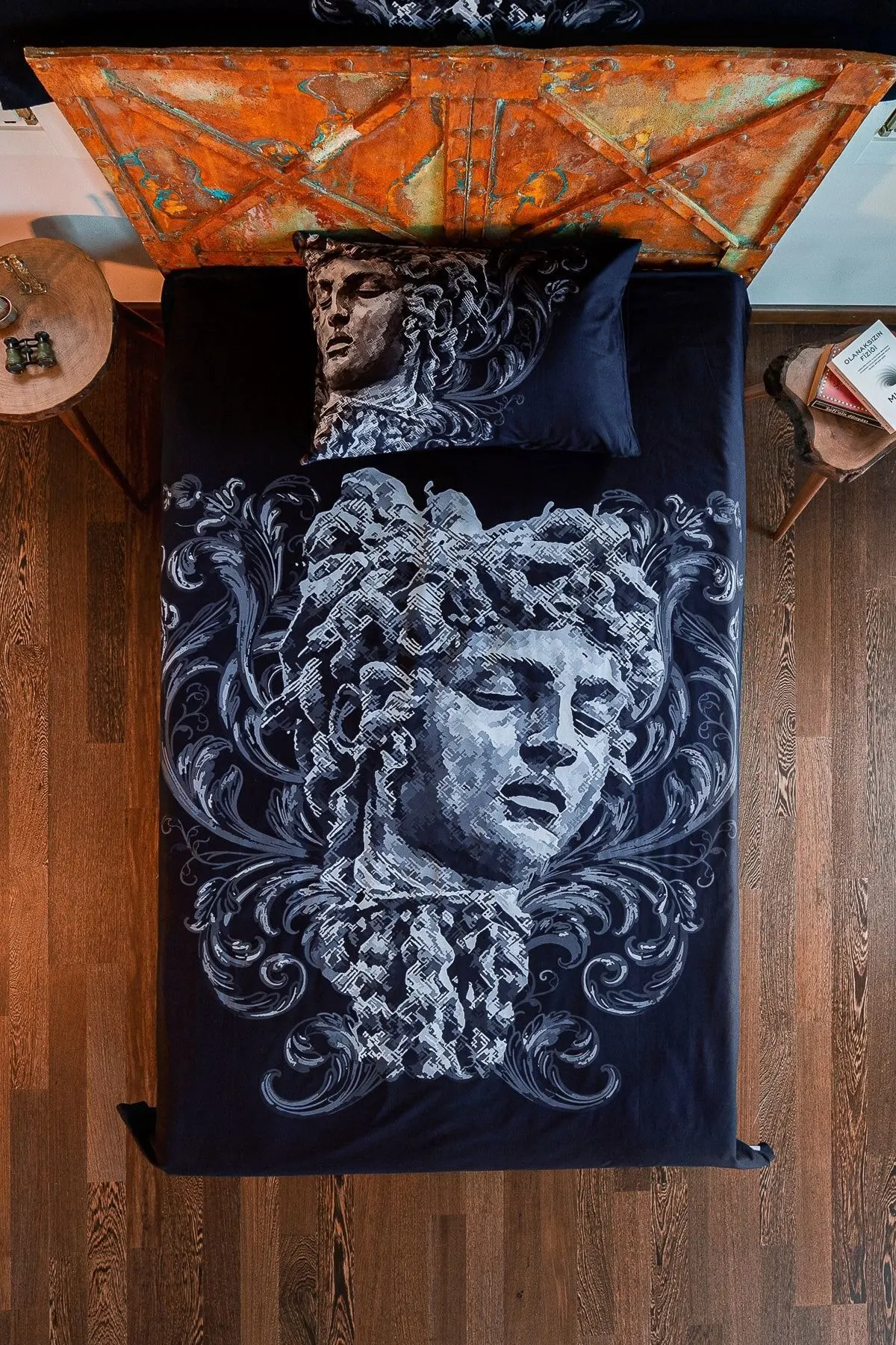 

Домашний текстиль, одинарный и двойной комплект пододеяльников от Medusa