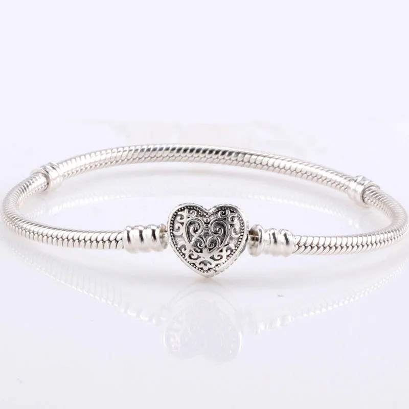 

Moments Heraldic Lace Enchanted Heart Clasp Snake Pan Bracelet Fit 925 Sterling Silver Bead Charm Diy Fine Jewelry
