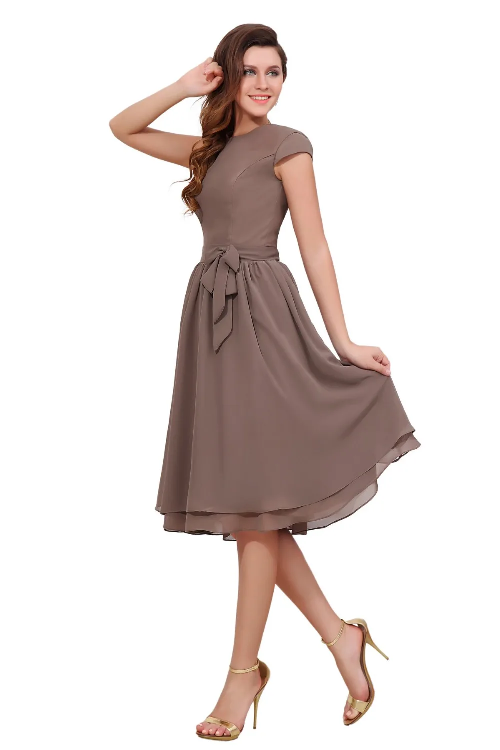Коричневые платья для матери невесты трапециевидные шифоновые длиной до колен с