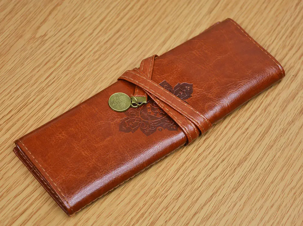 

Leather Pencil Case Retro Organizer Wallet Make Up Bag Roll Retro Cosmetic Durable And Portable