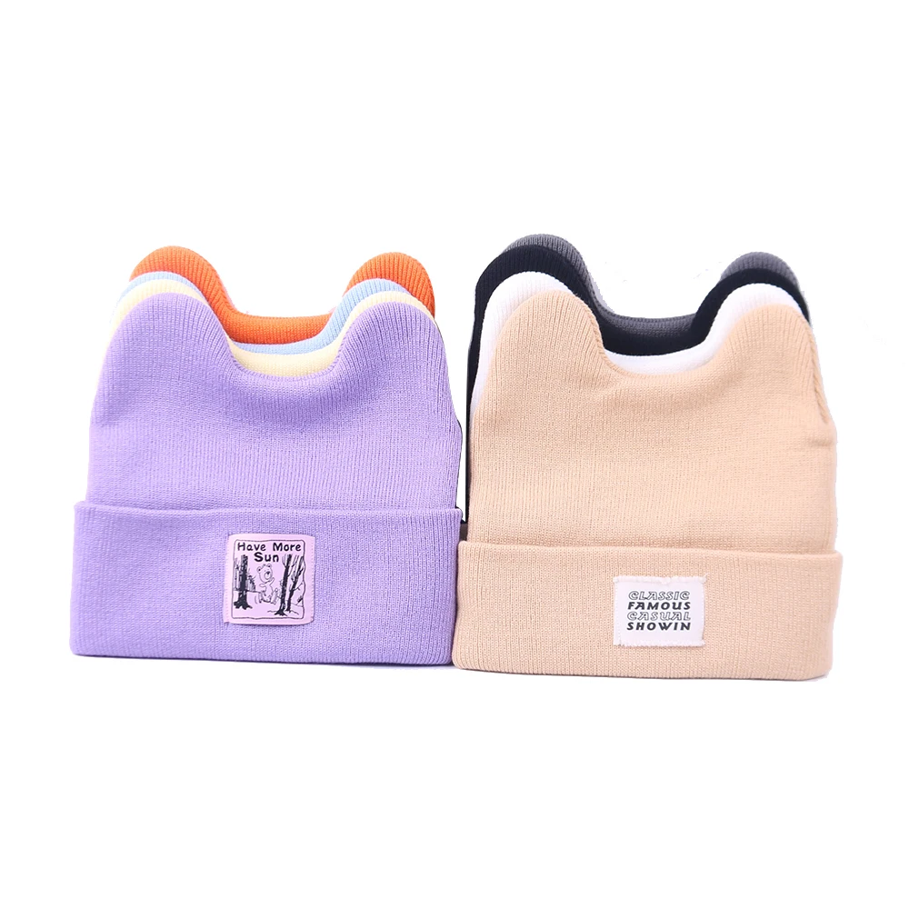 

Милая вязаная крючком Шапка-бини с нашивками Новинка Осень 2021 однотонные теплые шапочки с 2 рожками шапки вязаная шапка женские зимние шапк...