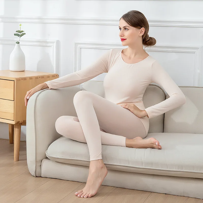 Комплект термобелья женская зимняя одежда теплый костюм топ с длинными рукавами