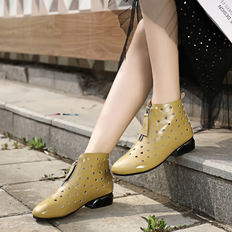 Женские ботильоны из натуральной кожи дышащие полусапожки с вырезами лето 2020 |