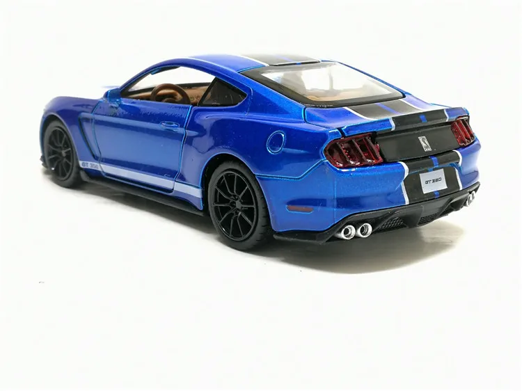 1:32 Ford Cobra Mustang литье под давлением модель автомобиля открытая дверь из металла