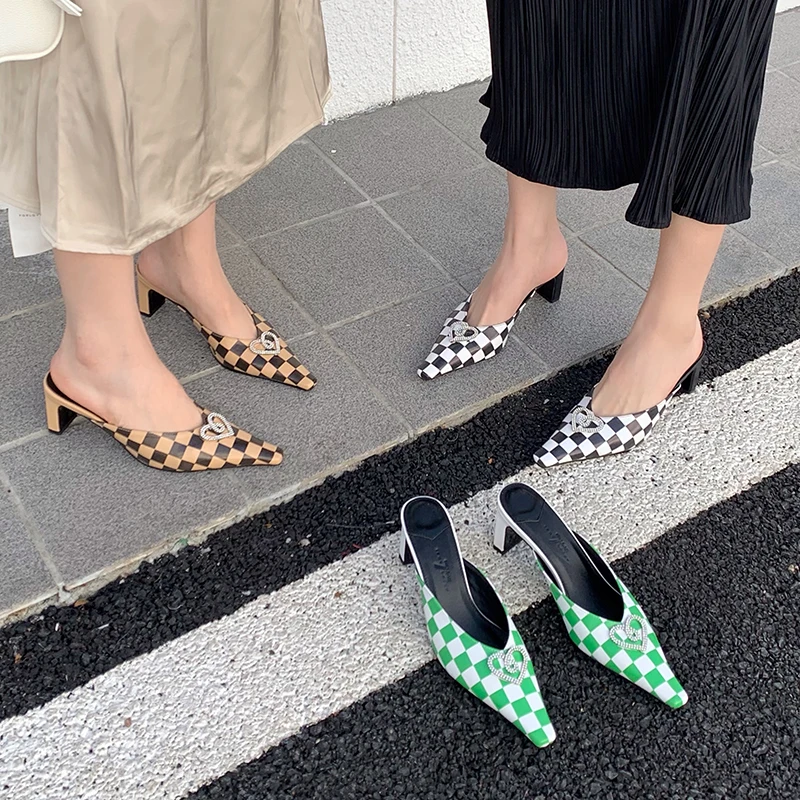 

Fashion Women Slippers Pointed Toe Black Brown Green Rhinestone Heart Shape Shallow Slip On Party Pumps Shoes Woman High Heels