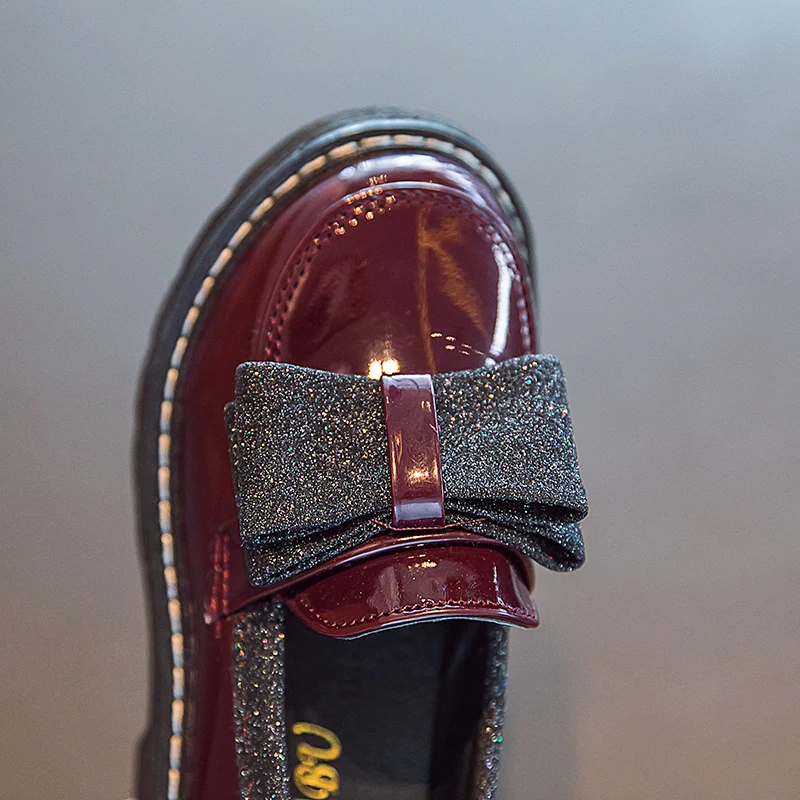 

Girls Casual Shoes Kids Casual Sneakers With Bow-knot Princess Soft Patent Leather Big Girl Children Flat Shoes British Style