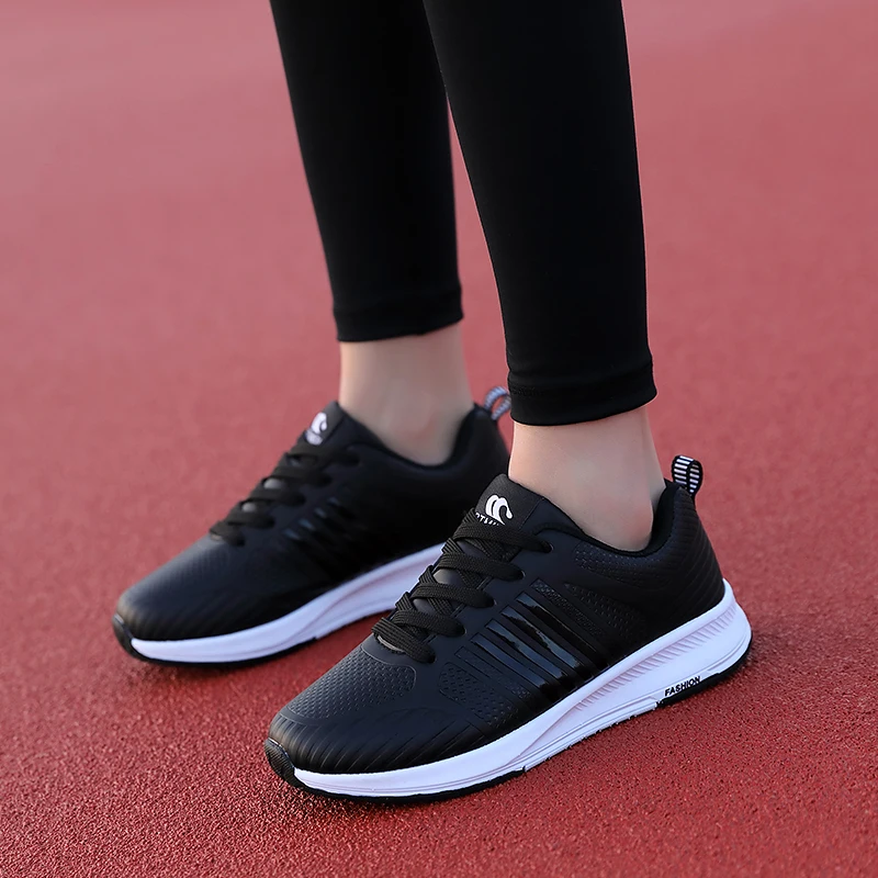 Теннисные туфли для женщин спортивная обувь женские удобные легкие тренажерного