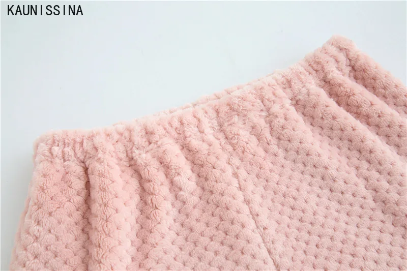 

Winter Flannel Pajamas Winter Loungewear Women Men Sleepwear Turn-down Collar Long Sleeve Button Pocket Couple Pajama Set