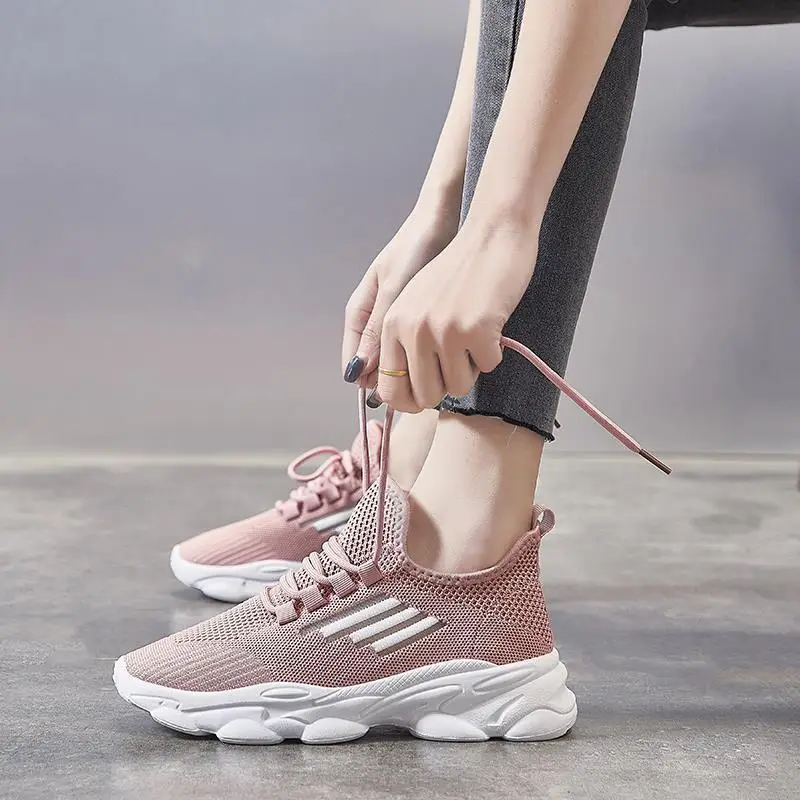 Кроссовки женские SONECHOKI светильник кие дышащие сетчатые увеличивающие рост |