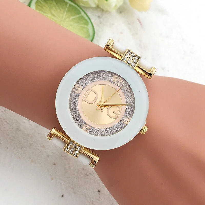 Dqg Brand European And American Simple Design Ladies Quartz Watch Black And White Silicone Strap Large Dial Creative Fashion