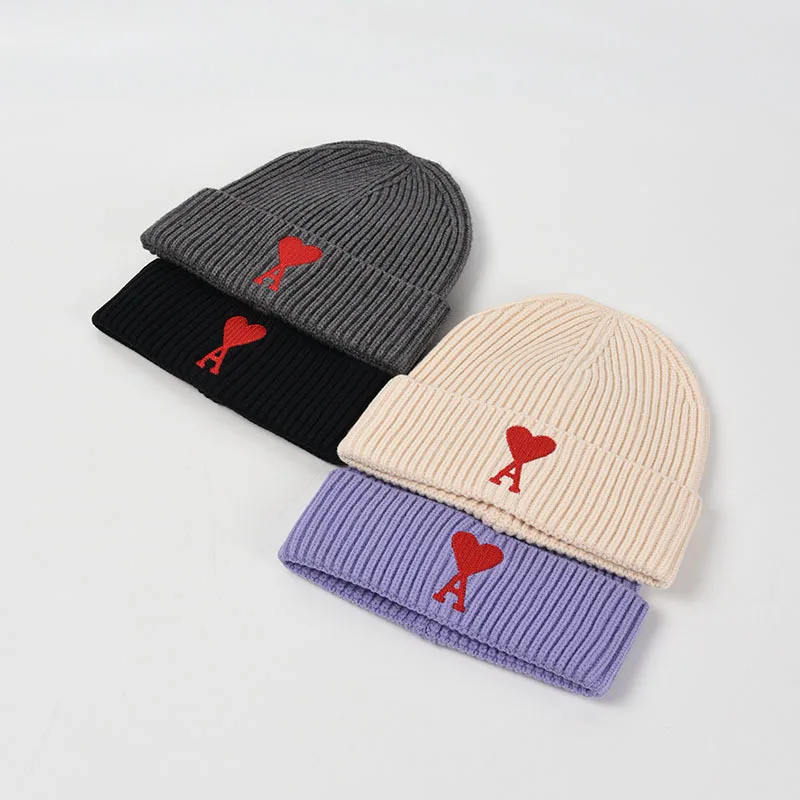 

New French Love Embroidery Knit Beanie Hat Adult Unisex Knitted Hat Fashion Man Keep Warm Bonnets Gorro Hat Letter Fisherman Cap