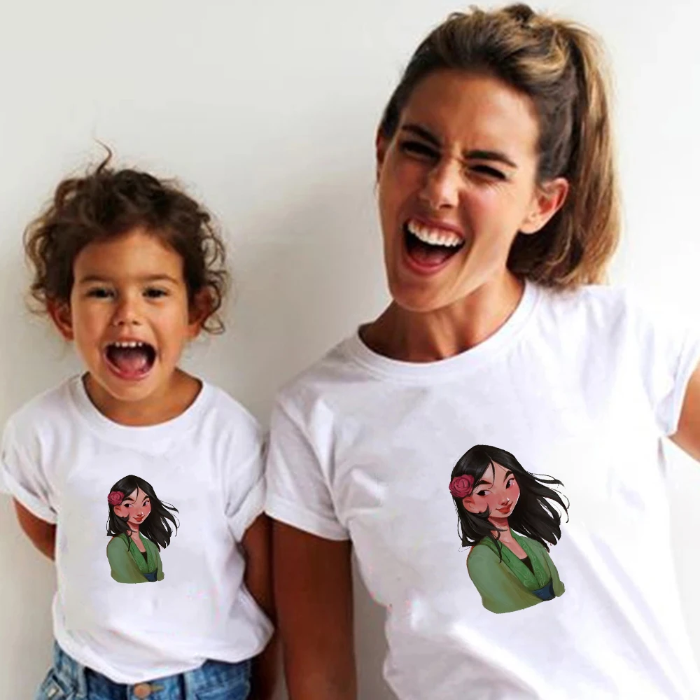 

Disney Mulan Mother Daughter Matching Clothes Summer Urbano Casual Tops Ulzzang Family Matching T-Shirts Oversize Camiseta Mujer