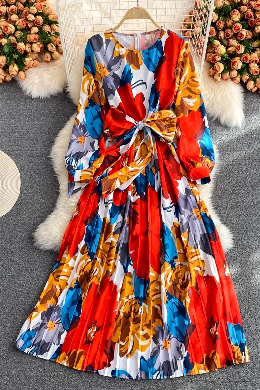 

Elegant red pleated long dress spring women o-neck lace up waist print vintage dress new autumn sundress Fashion Designer