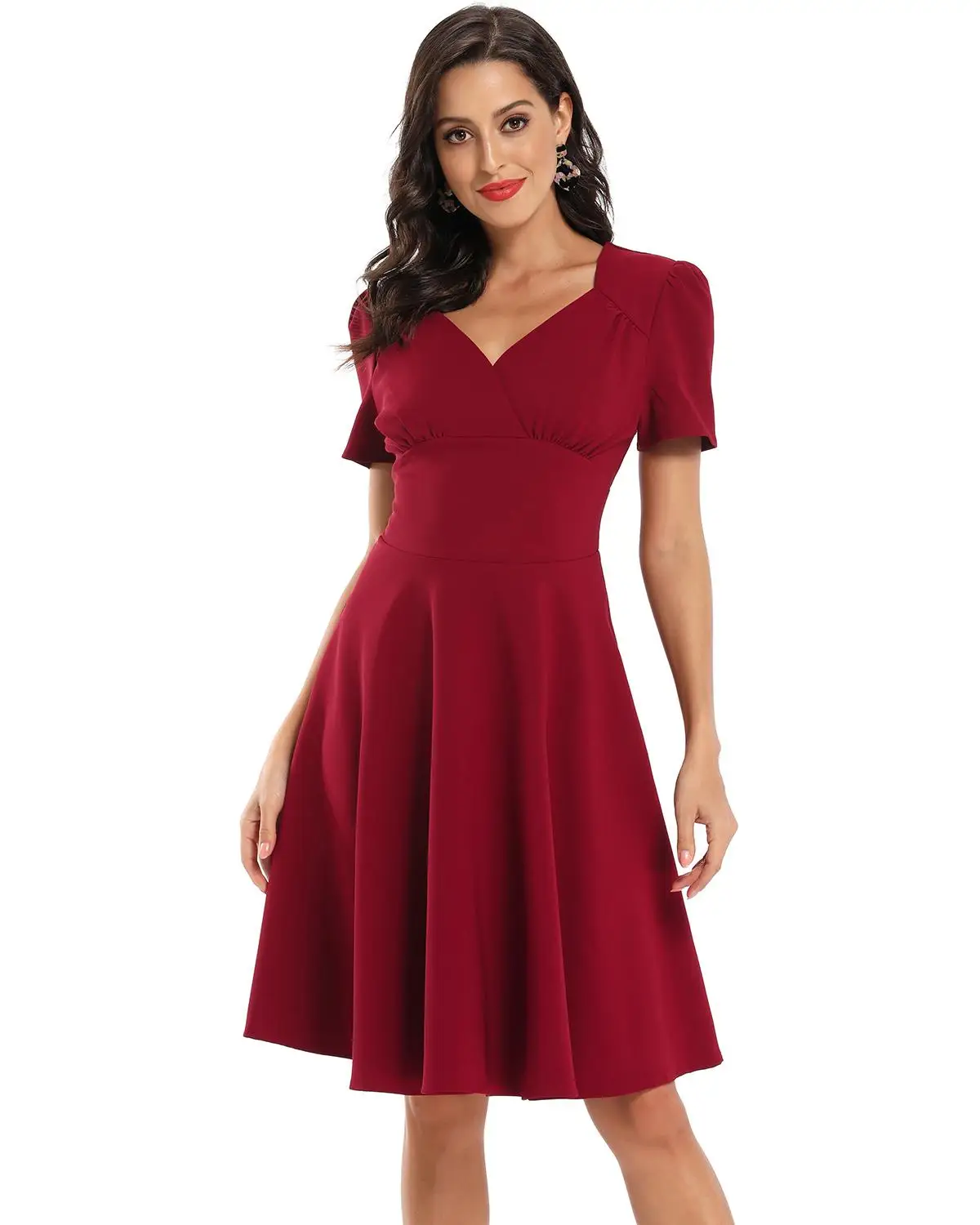 Сексуальные коктейльные платья а силуэта с v образным вырезом без рукавов