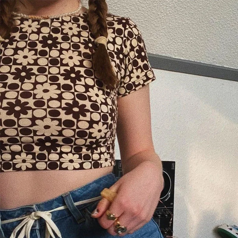 

2021 Summer New Sexy Featured Floral T-Shirt Skinny Short Cropped Top