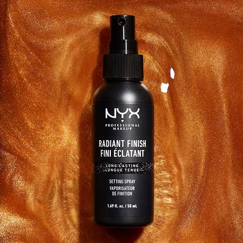 Спрей-фиксатор макияжа NYX PROFESSIONAL MAKEUP RADIANT FINISH SETTING SPRAY придающий сияние 50 мл -
