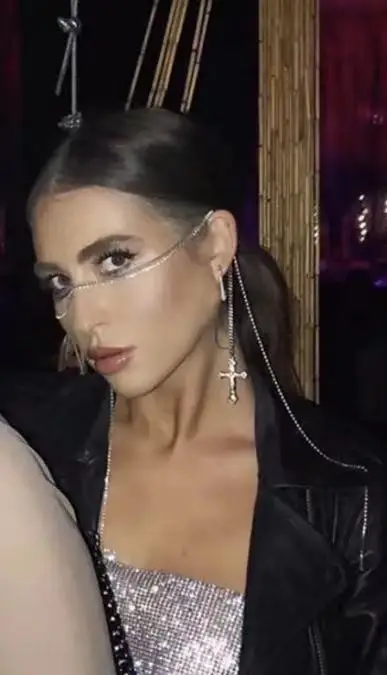 

Bohemian Cross Pendant Face Chain Jewelry Festival New Rhinestone Fashion Body Chains for Women Bikini Party Gift