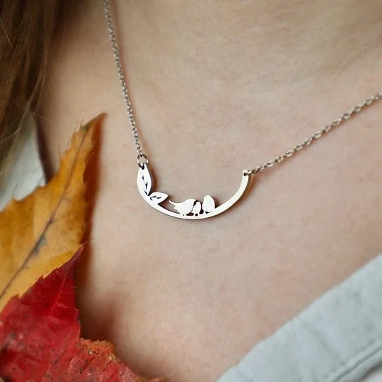 

Lovely New Fashion Stainless Steel Necklace Bird Animal Pendant for Women Girl Jewelry Gift Wholesale Direct Sales