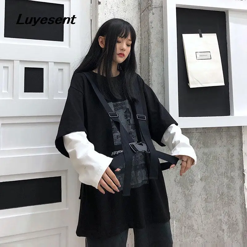 

Harajuku Girl Black Beige Street T Shirt Autumn Women Fake Two Pieces Buckle Strap Patch T-shirt Long Sleeve Print Gothic Top