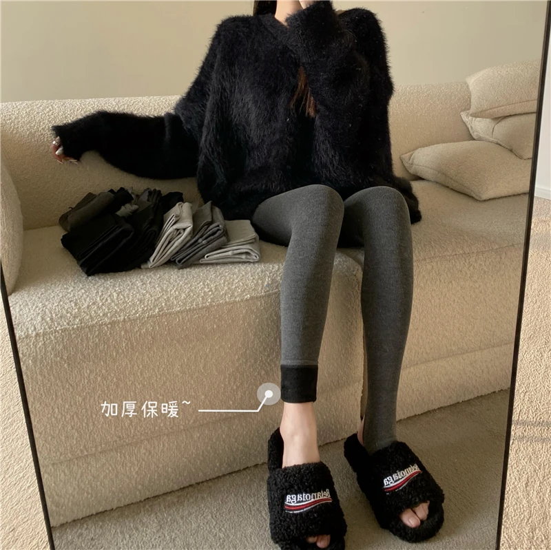 

Make firm offers outside ~ leggings female qiu dong season wearing wool LianJiaoKu socks thin trample feet pants leggings