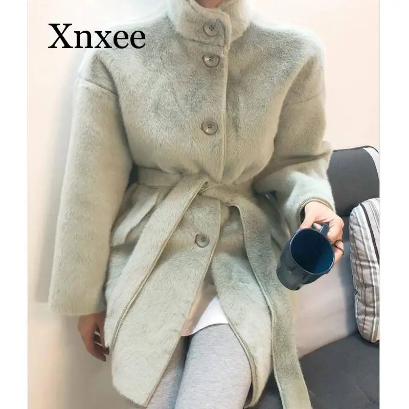 

Зимняя плотная однотонная женская меховая куртка, верхняя одежда, женская модная куртка с поясом из искусственного кроличьего меха, женски...