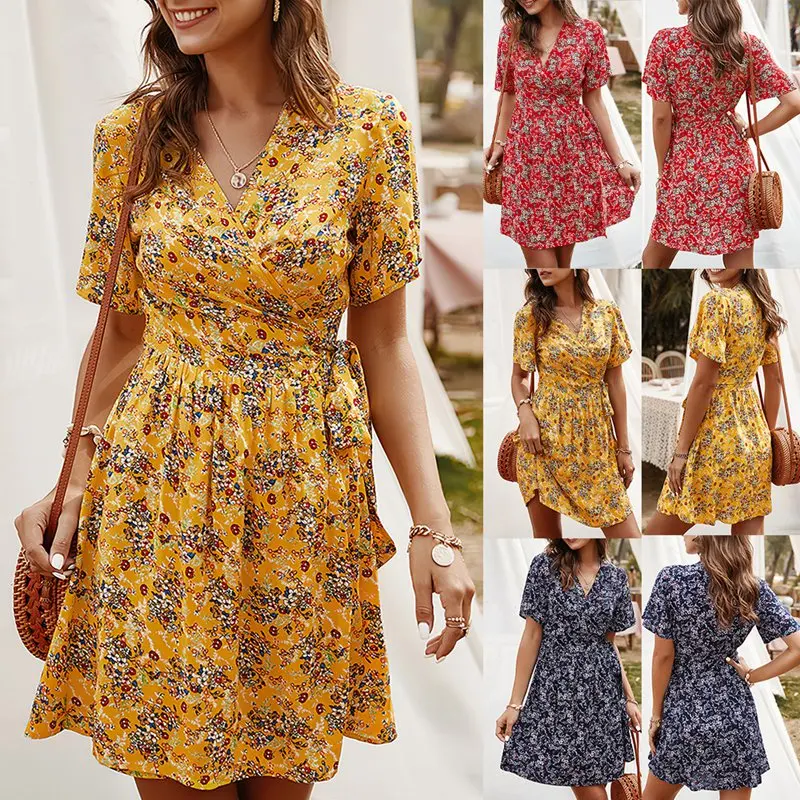 

Женское летнее кружевное мини-платье с цветочным принтом