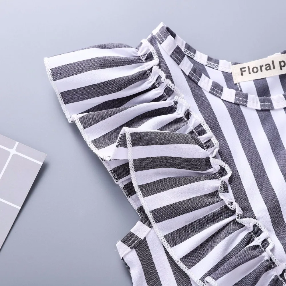 Комбинезон для маленьких девочек комбинезон в черно белую полоску с рукавами