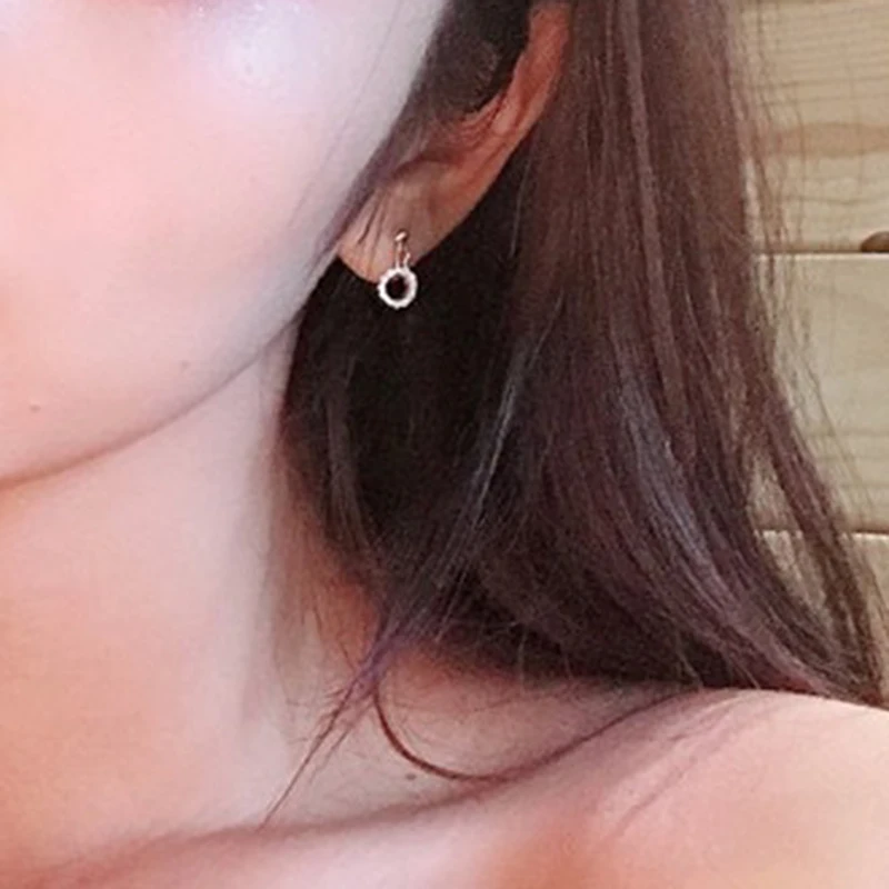 Модные простые женские циркониевые серьги милом стиле с вырезами алмазный круг