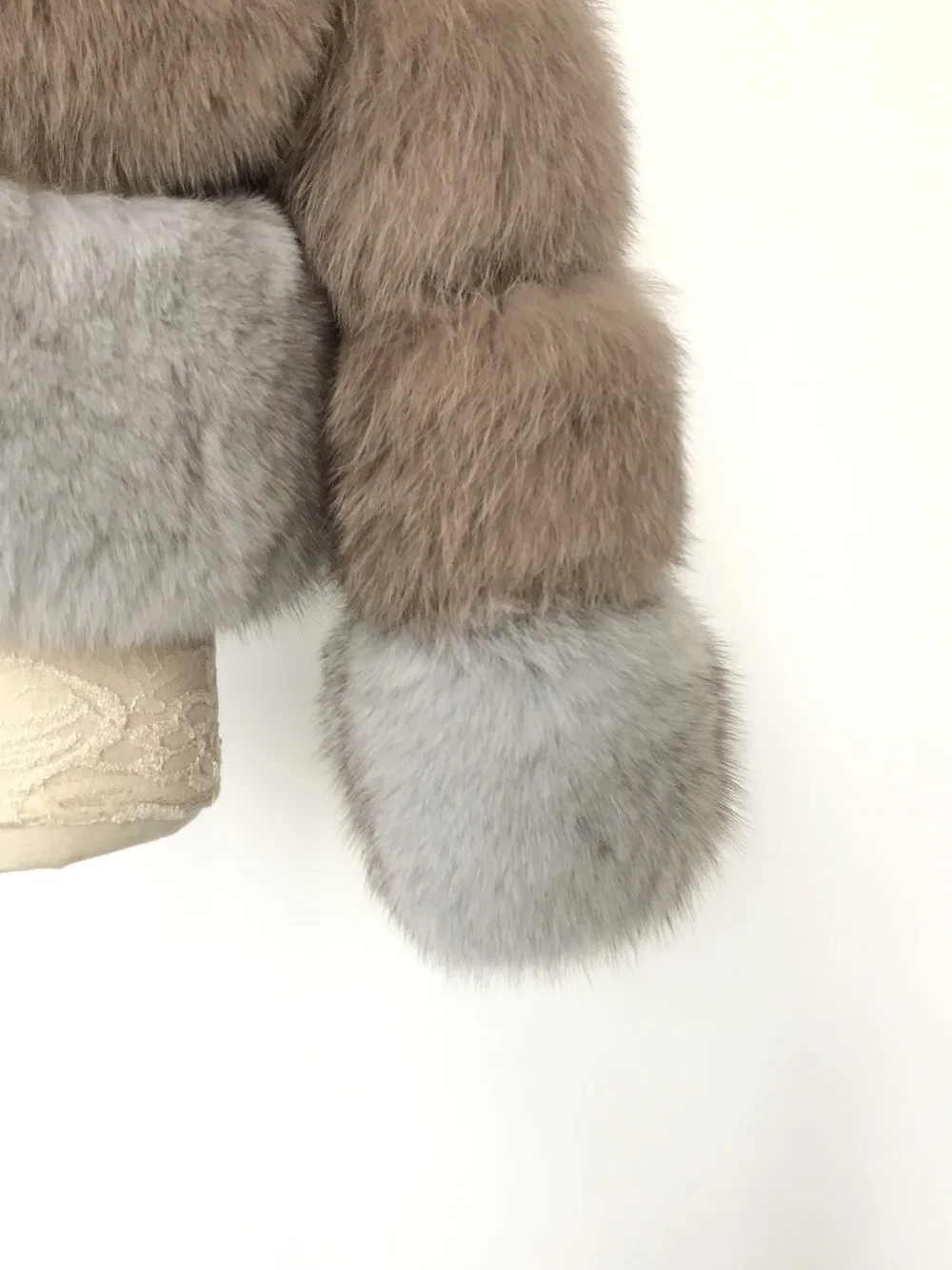 New Women Real Fox Fur Hooded Winter Coats And Jackets Women's Natural Stripe Genuine Fur Outerwear